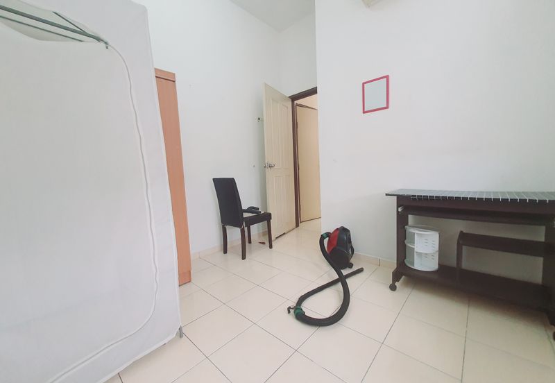 PANGSAPURI UNIVERSITY GREEN