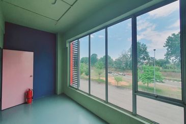 ROI 3.77% Freehold 3 Sty Putra Sentosa Hospital Manipal Bukit Baru Melaka