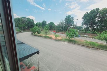 ROI 3.77% Freehold 3 Sty Putra Sentosa Hospital Manipal Bukit Baru Melaka