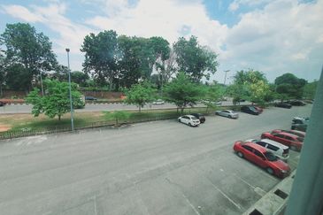 ROI 3.77% Freehold 3 Sty Putra Sentosa Hospital Manipal Bukit Baru Melaka