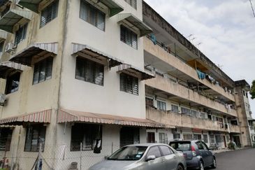 PANGSAPURI DURIAN DAUN