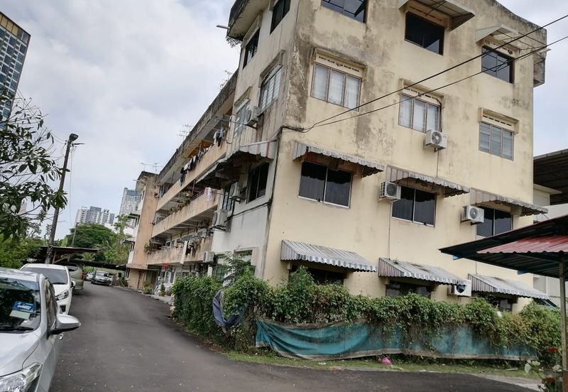 PANGSAPURI DURIAN DAUN