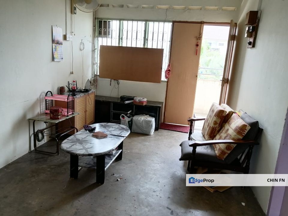 Super Low Price Floor Level Flat Durian Daun Melaka Bukit Cina, Melaka, Melaka Tengah