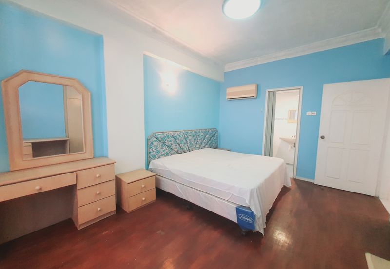 Pasir Mutiara Condominium