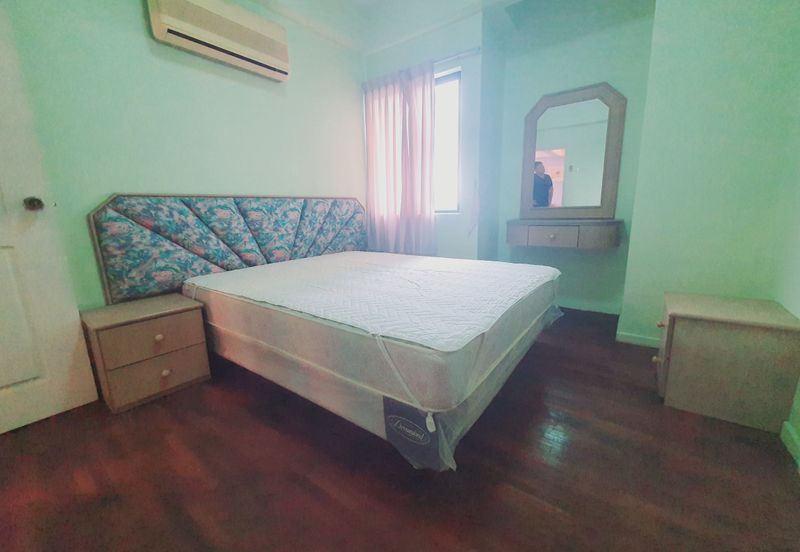 Pasir Mutiara Condominium