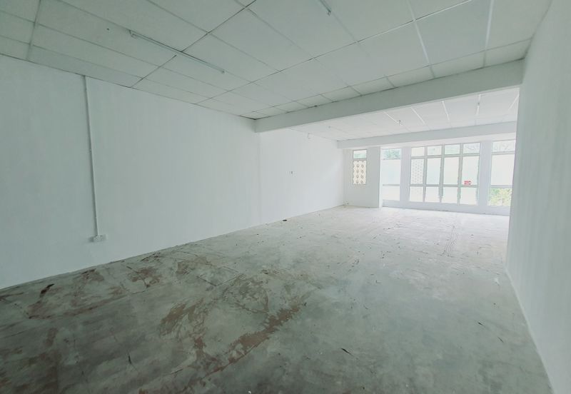 1st Floor Shop Face Main Road Paya Rumput Utama Cheng Batu Berendam Melaka