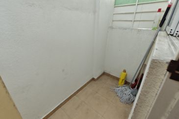 University View Apartments (Bukit Beruang Bestari)