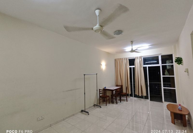 University Green Apartment