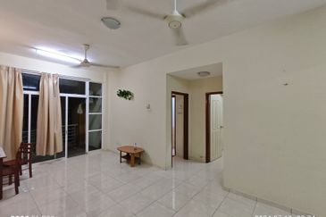 University Green Apartment