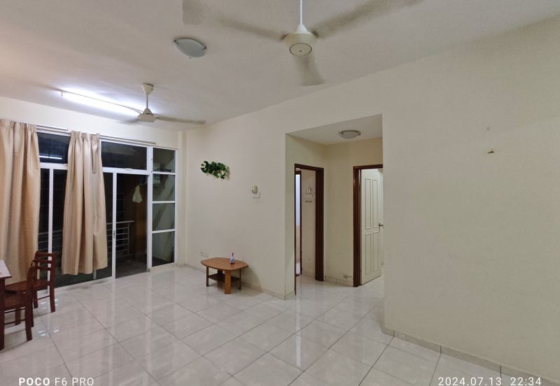 University Green Apartment