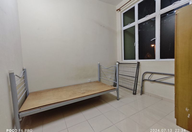 University Green Apartment