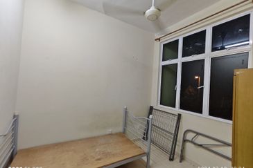 University Green Apartment