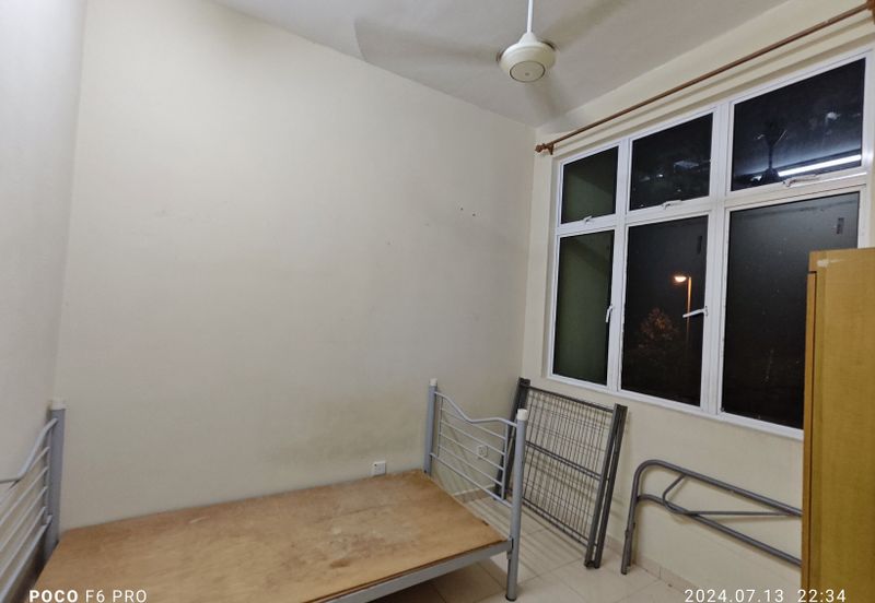 University Green Apartment