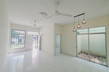 Jalan Saujana Indah 1/1