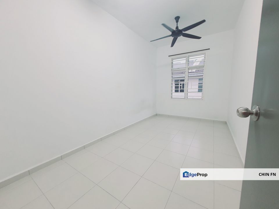 New Paint Clean UTeM Bukit Tambun Perdana 2 Sty Teres Ayer Keroh Melaka, Melaka, Durian Tunggal