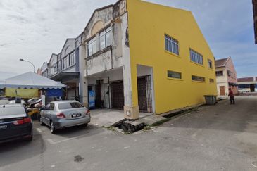 End Lot 2 Sty Shop Teknologi Cheng nr Factory Industrial Batu Berendam Melaka