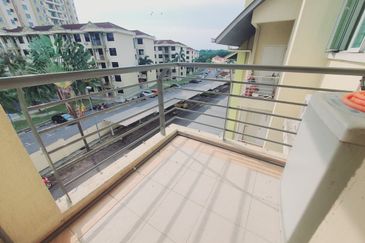 University Green Apartment