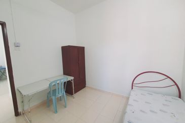 University Green Apartment