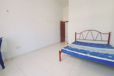 University Green Apartment