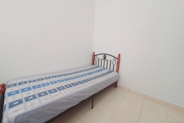 University Green Apartment