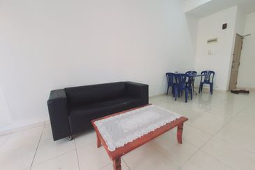 University Green Apartment