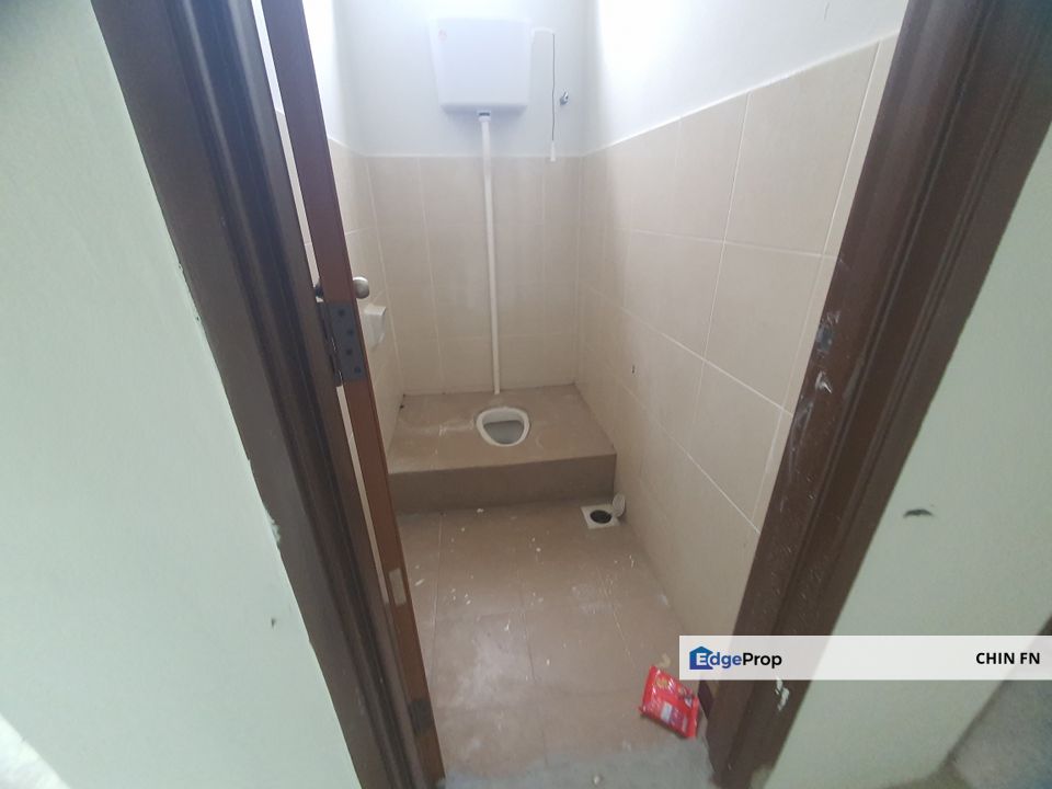 Very Low Price 1st Floor Shop Facing Small River View Jasin Bestari, Melaka, Jasin