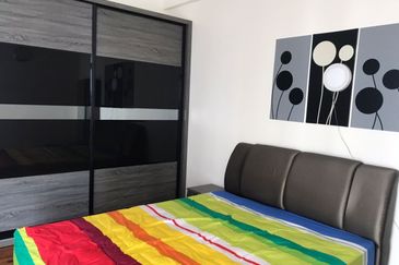 CONDOMINIUM OCEAN PALMS(PERMATA IDAMAN)