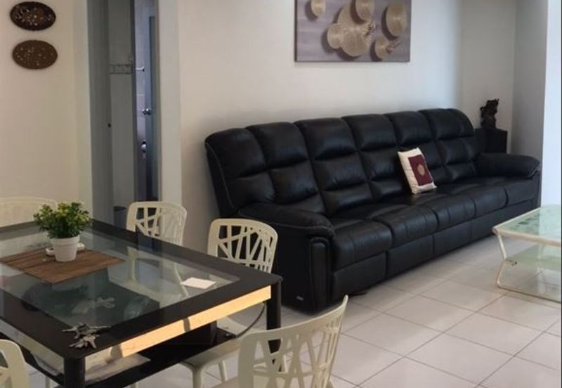 CONDOMINIUM OCEAN PALMS(PERMATA IDAMAN)