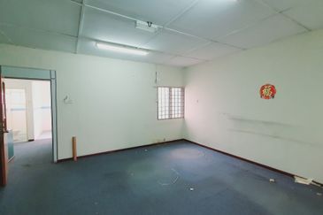 Ayer Keroh Commercial Centre