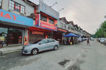 Ayer Keroh Commercial Centre