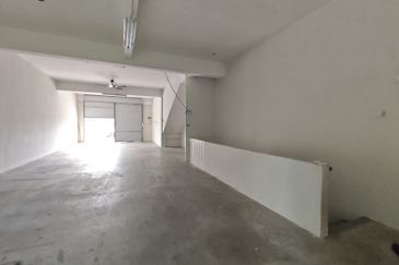 Pusat Perniagaan Gangsa