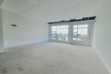 Pusat Perniagaan Gangsa