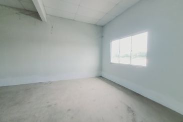 Pusat Perniagaan Gangsa