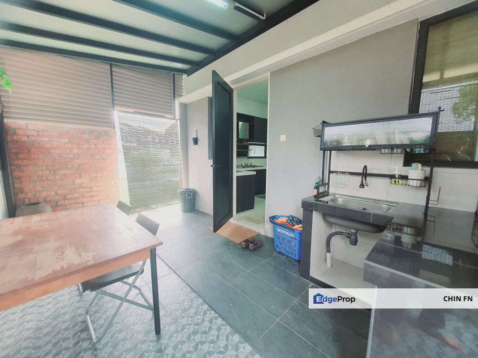 24hr Security CCTV Nice Interior Freehold Corner Semi D Paya Emas Melaka, Melaka, Cheng