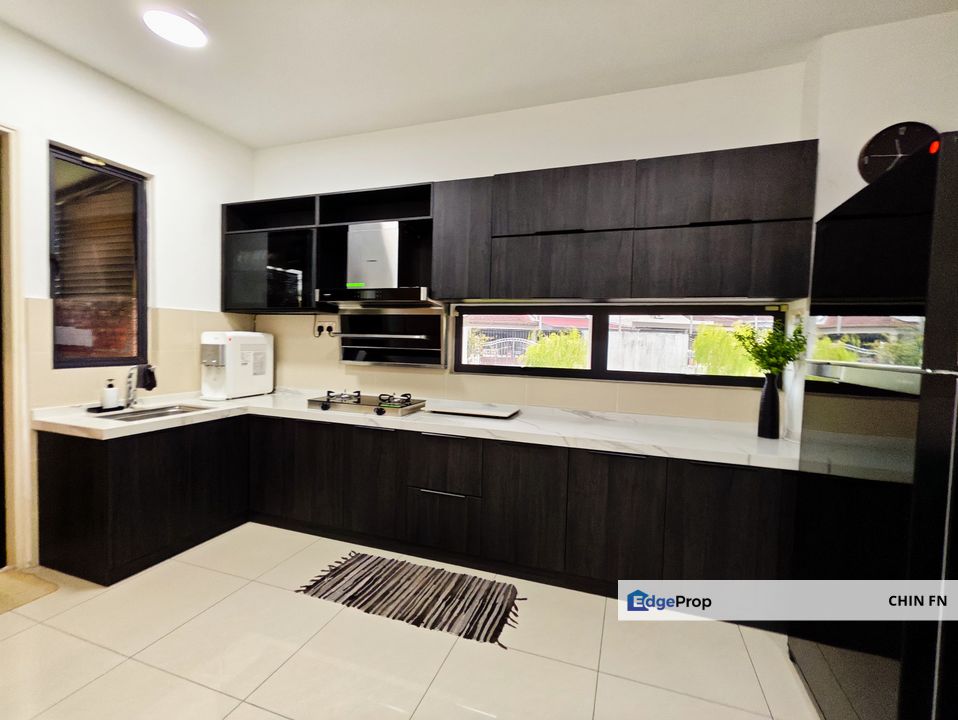 24hr Security CCTV Nice Interior Freehold Corner Semi D Paya Emas Melaka, Melaka, Cheng