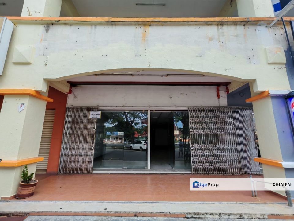 Facing Busy Main Road Ground Floor Shop Batu Berendam Putra Infineon Melaka, Melaka, Batu Berendam