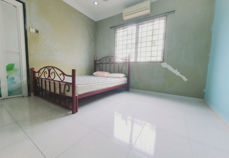 RUM PANGSA TAMAN TASIK UTAMA