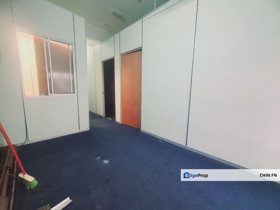 5 Partition Room Ground Floor Bachang Utama Batu Berendam Infineon Melaka, Melaka, Batu Berendam