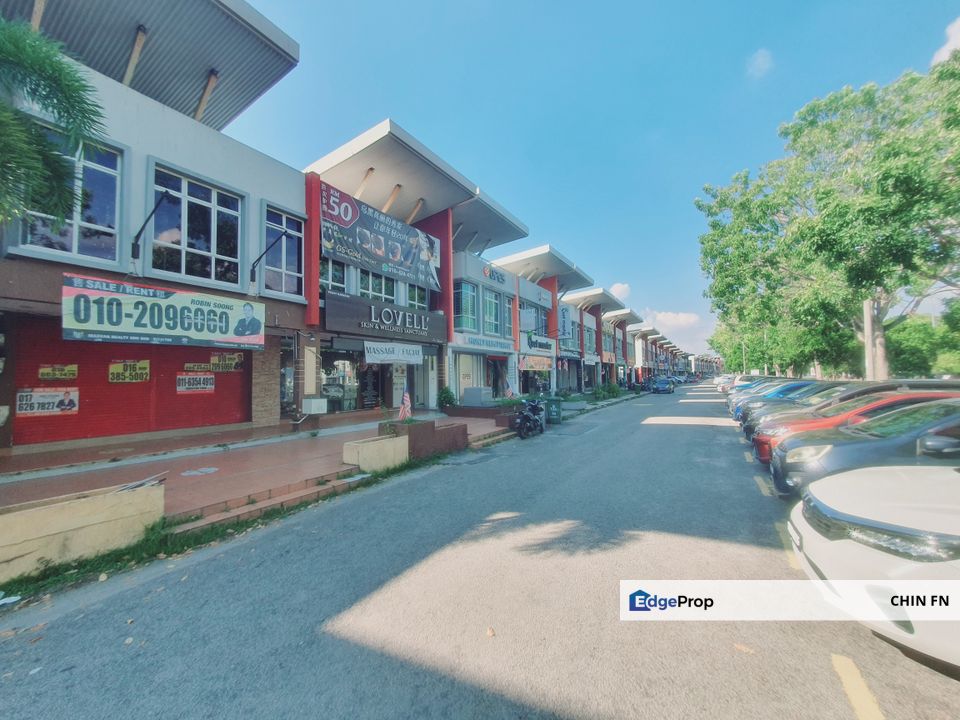 Facing Busy Main Road Ground Floor Merdeka Permai Batu Berendam, Melaka, Batu Berendam
