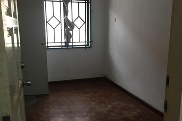 TAMAN DAHLIA (BUKIT BARU)