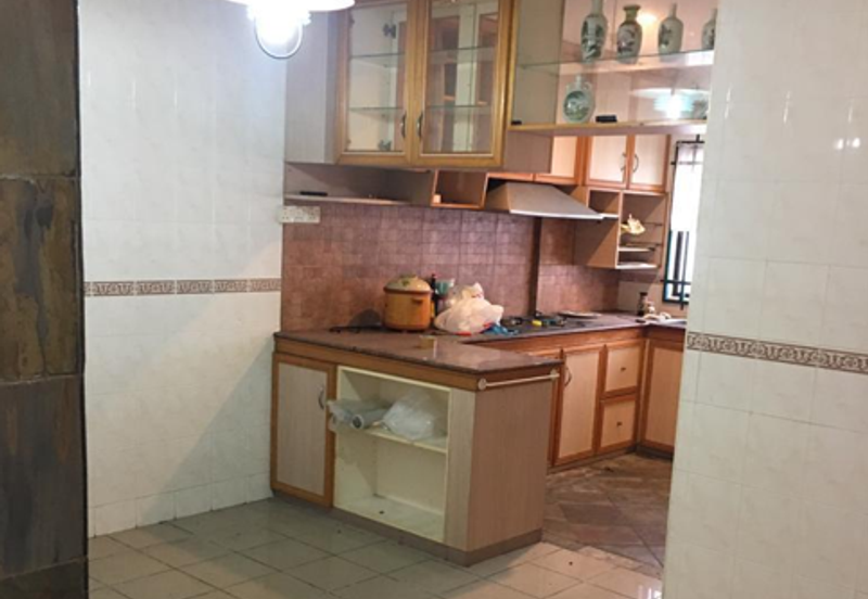 TAMAN DAHLIA (BUKIT BARU)