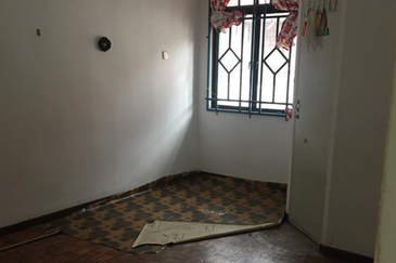 TAMAN DAHLIA (BUKIT BARU)