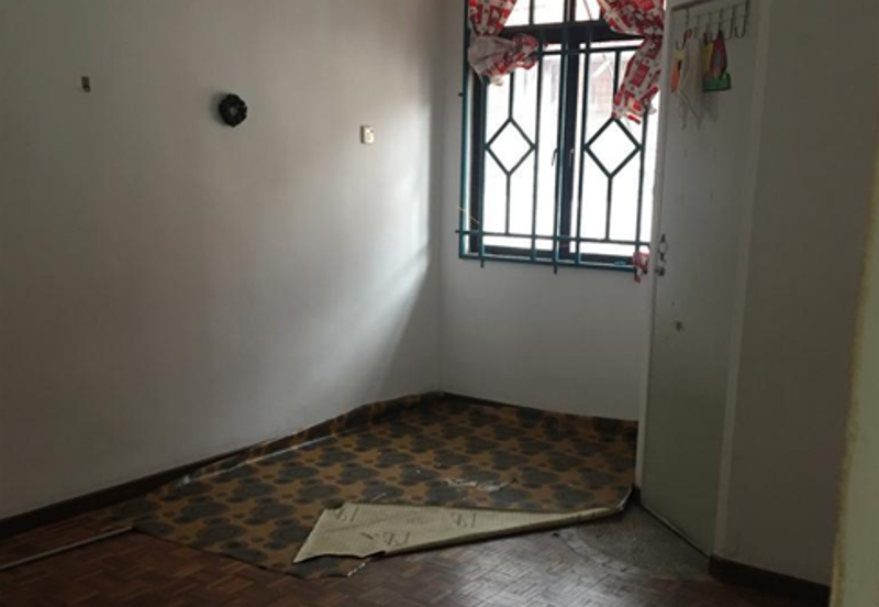 TAMAN DAHLIA (BUKIT BARU)