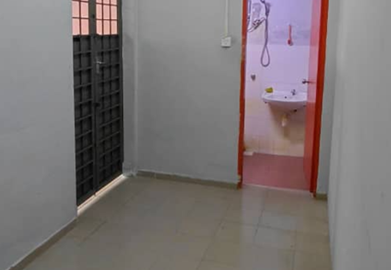 Ground Floor Shop Face Main Road AMJ Highway Seri Paya Rumput Cheng