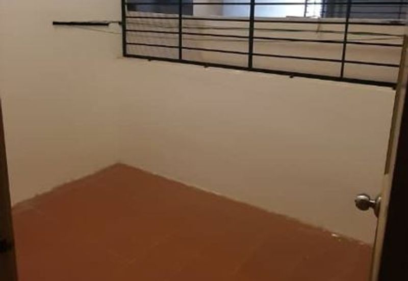 Ixora Apartment (Bukit Beruang)