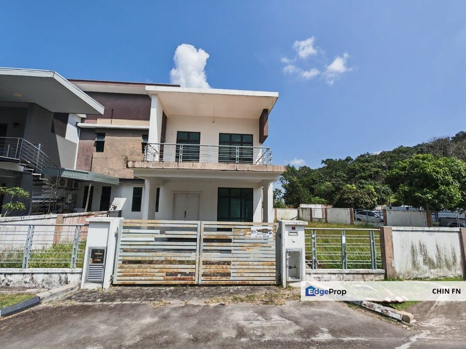 Below Value 23% Less MV RM180K Corner Semi D Vista Kirana Ayer Keroh, Melaka, Ayer Keroh