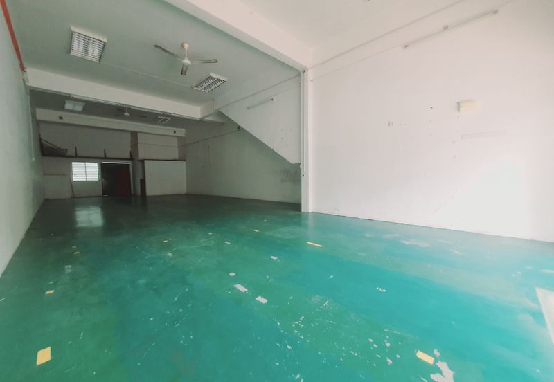 High Traffic Population Ground Floor Pusat Niaga Bukit Baru Utama Melaka