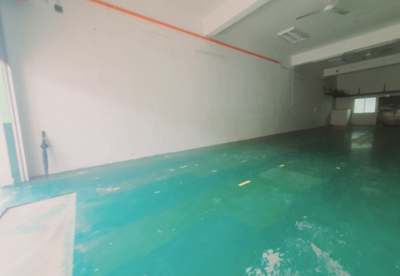 High Traffic Population Ground Floor Pusat Niaga Bukit Baru Utama Melaka