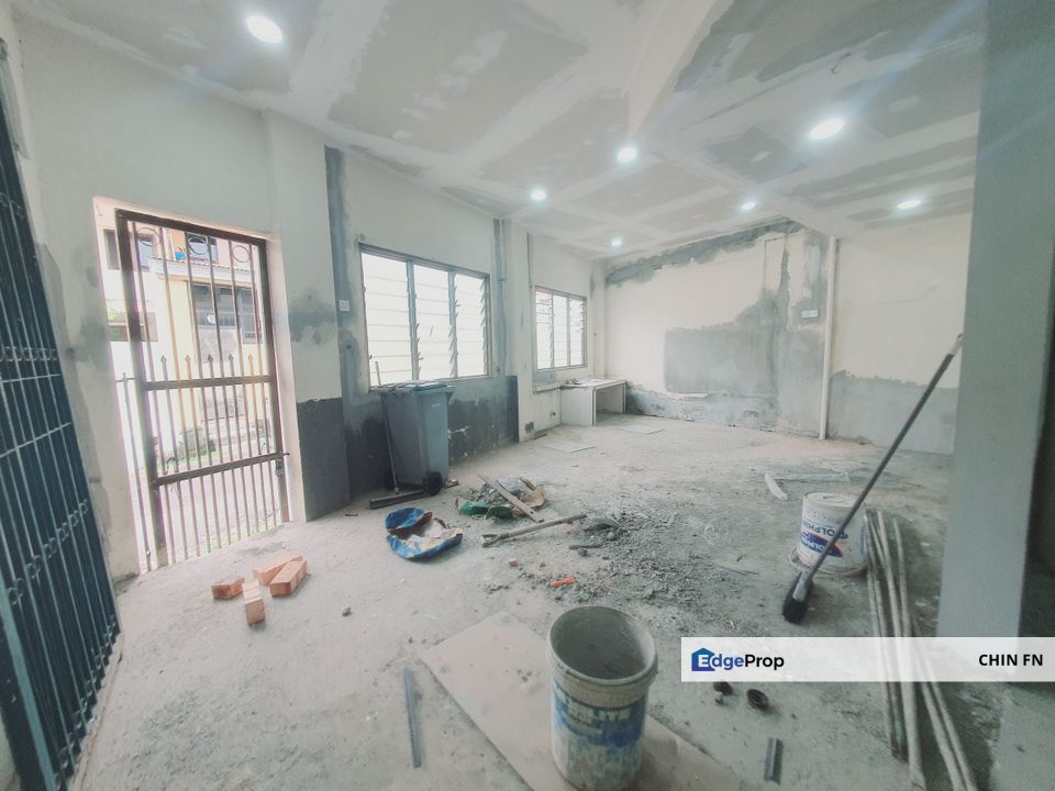 Half Way Renovated 2 Sty Terrace Big Size Perkota Bukit Baru Infineon Melaka, Melaka, Batu Berendam