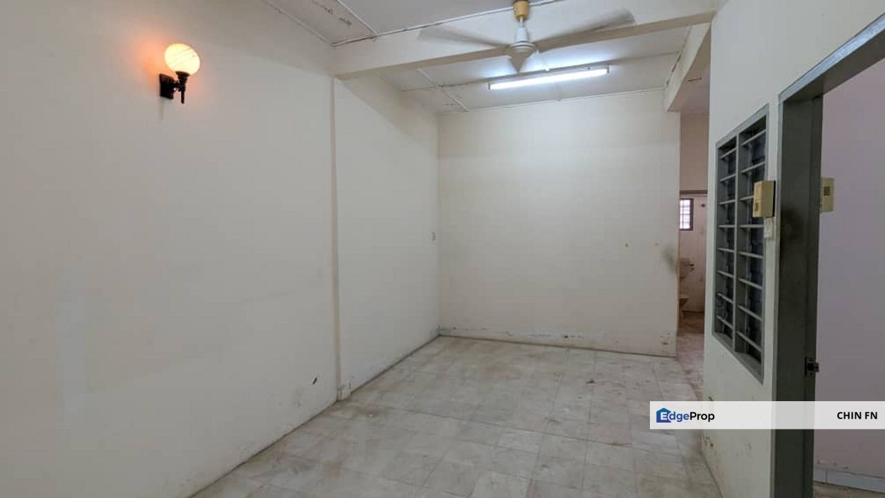 Below Value 26% Cash Back RM80K Freehold Teres Bukit Beruang Utama Melaka, Melaka, Melaka Tengah